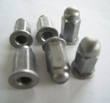 54盖形法兰螺母 冷镦件