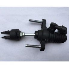 离合器总泵制动总泵丰田海拉克斯31420-0K012 31420-0K013